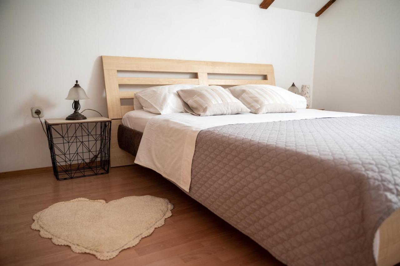 Apartman Milutin 브르시 외부 사진