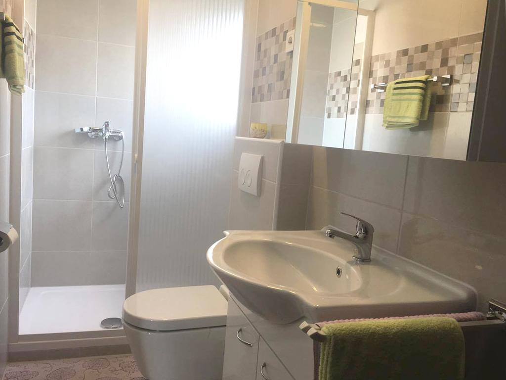 Apartman Milutin 브르시 외부 사진